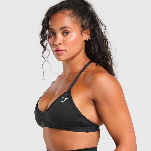 Gymshark minimal sports bra light support size small - Picture 4 of 6